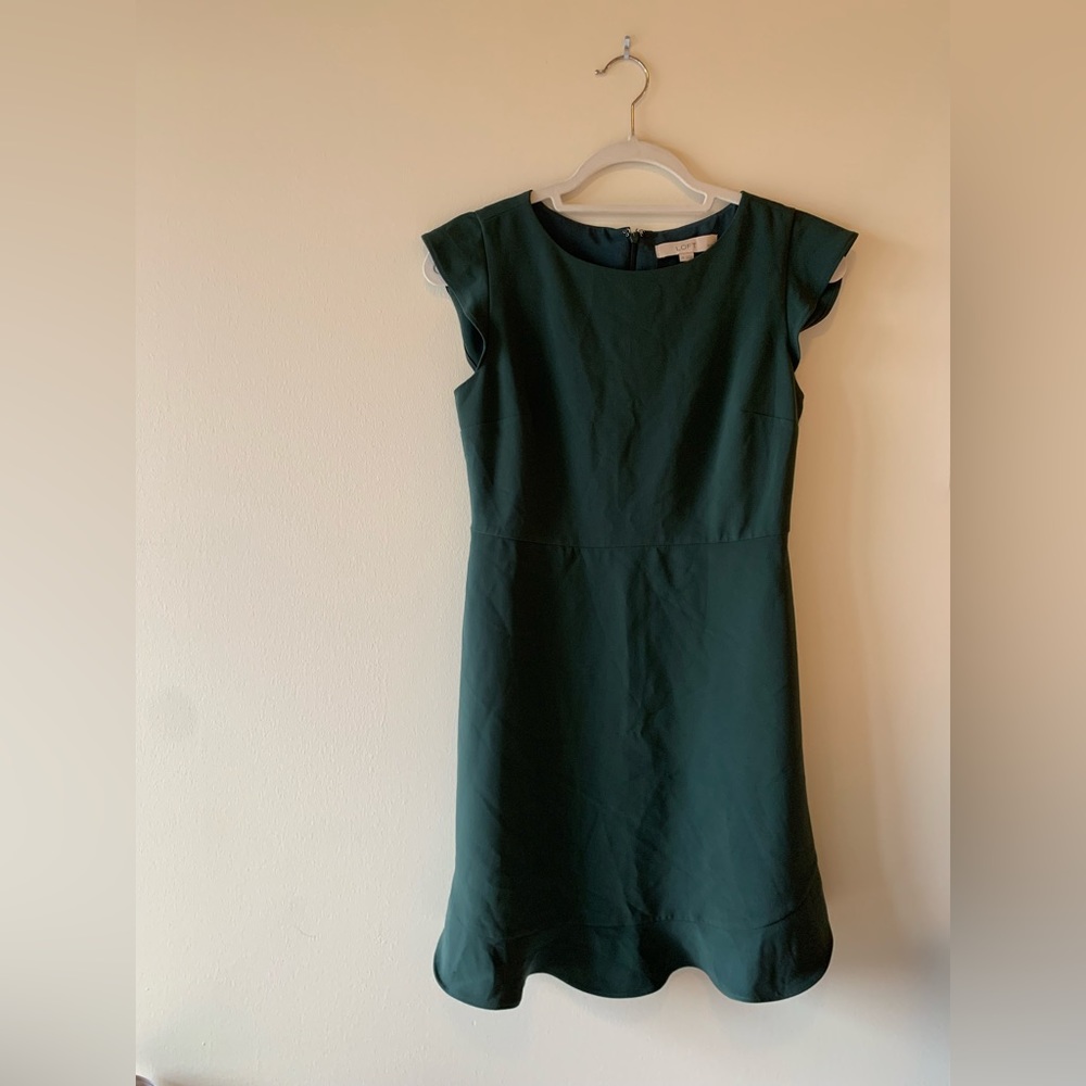Ann Taylor LOFT Dark Green Cap Flutter Sleeve Lined Sheath Dress